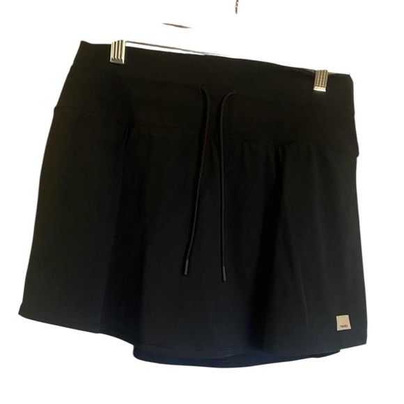 NWT Vuori daily skirt INK Size M - Picture 2 of 5